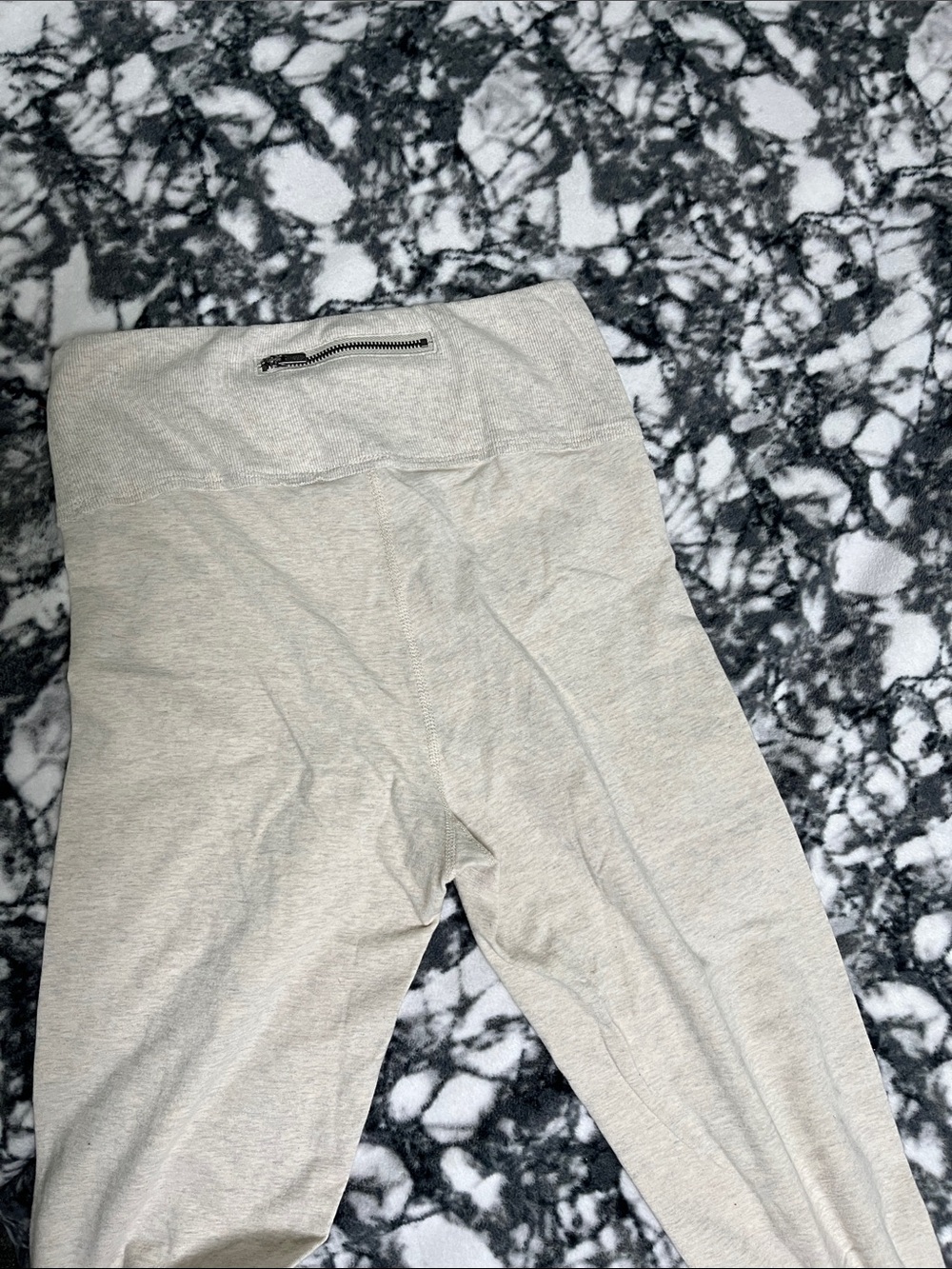 Free People High-Waist Leggings with ribbed waist and lower leg, size M, Oatmeal - Picture 2 of 4